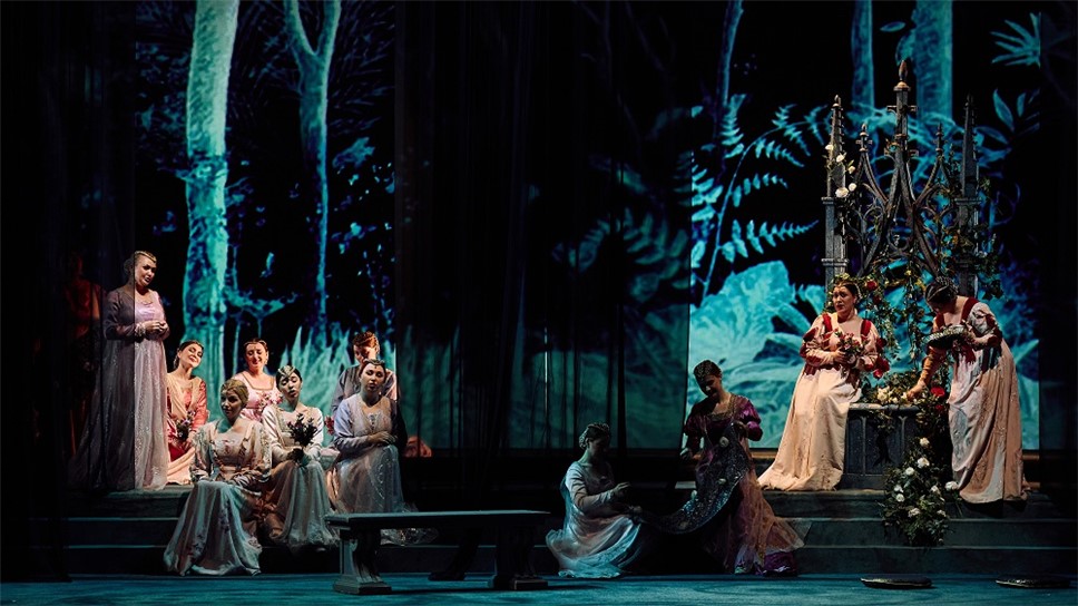 Сцена из оперы "Иоланта". Фото Михаила Вильчука © Мариинский театр