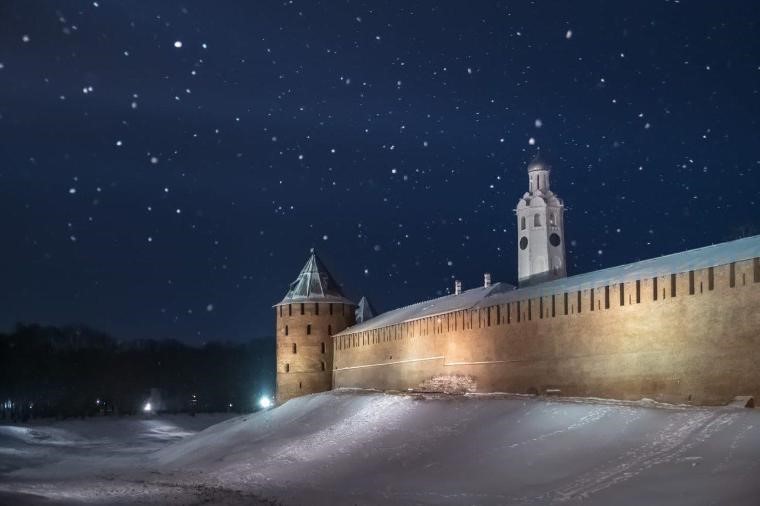 Завершена реставрация внутренних стен кремля Великого Новгорода