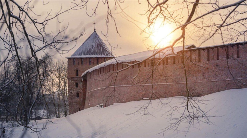 В Великом Новгороде завершились реставрационные работы стен Кремля