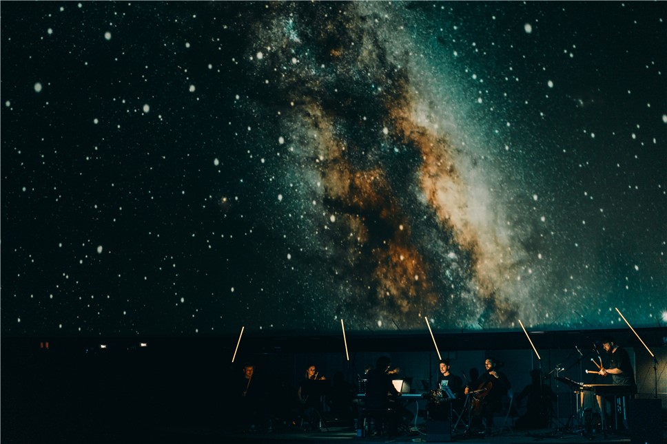 В Московском планетарии представят космическо-симфоническое шоу 