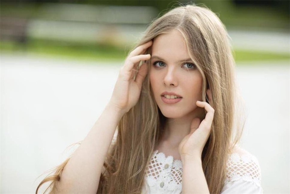 Молодая пианистка Ева Геворгян едет в мировой благотворительный тур