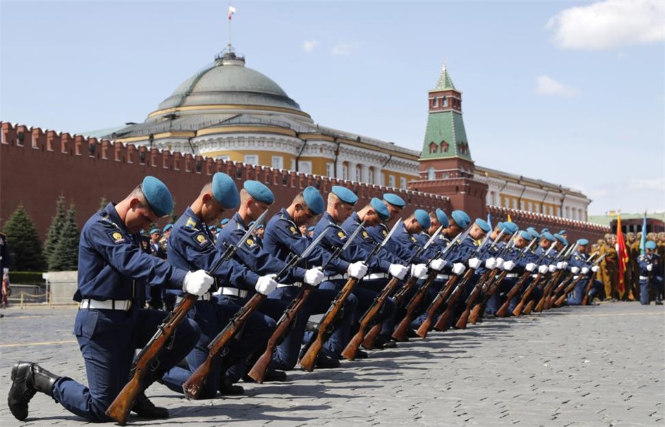 День голубых беретов