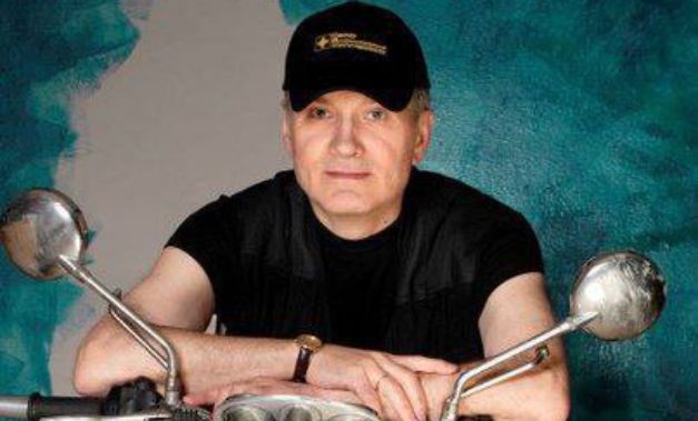 В Петербурге умер фотограф Валерий Плотников — летописец лиц и эпохи