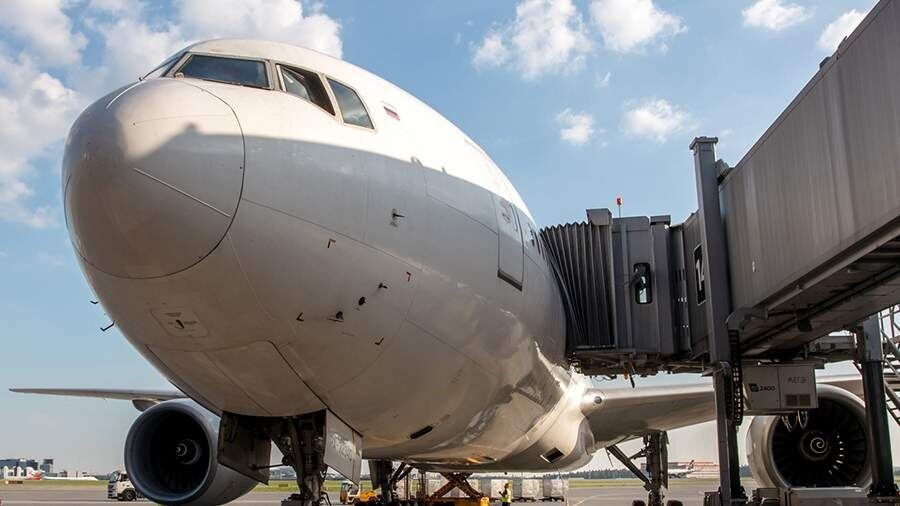 Россия вывезет с Кубы последних туристов и приостановит авиасообщение